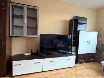 Predám obývaciu stenu v top stave - 4