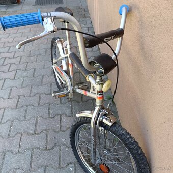 Starý bicykel BMX - 4