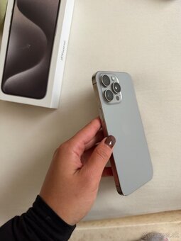 iPhone 15 pro max 256GB Natural Titanium - 4