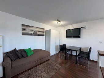 Zabehnutý apartmánový dom na predaj, obec Bobrovec - Liptovs - 4