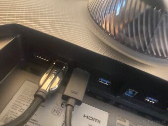 Monitor Samsung Odyssey G70B - 4