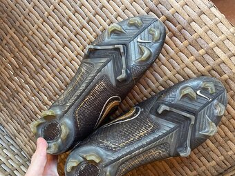 Nike Mercurial Vapor 14 - 4