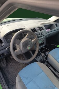 Predám náhradné diely na Škoda Fabia 2 combi lift - 4