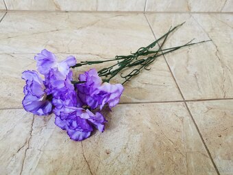 Umelé hrebíčky - 4