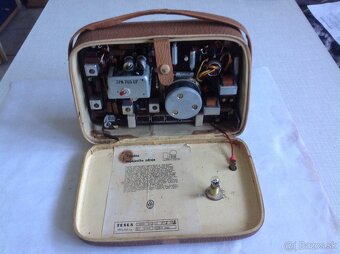 KABELKOVE TRANZISTOROVE RADIO TESLA PRELOUC T2800 - 4