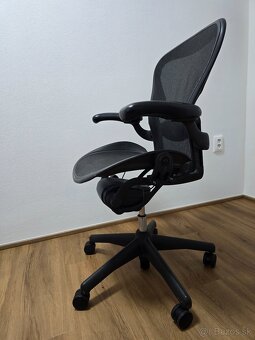 Kancelárska stolička Herman Miller - 4