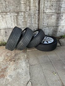 Mercedes Gla Plechové disky a pneumatiky - 4