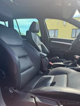 Škoda Octavia Combi 2.0 TDI 125 kW RS DSG - 4