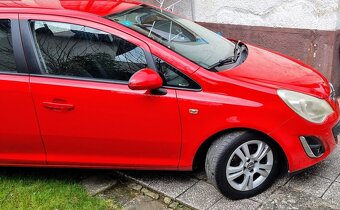 Predáme OPEL CORSA 1.2 16V SPORT znížená cena - 4
