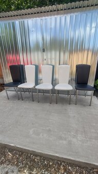 Predám 5 x dočasné stoličky cena 40 eur spolu. - 4