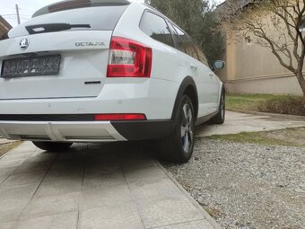 Škoda Octavia combi Scout 2.0 TDi - 4
