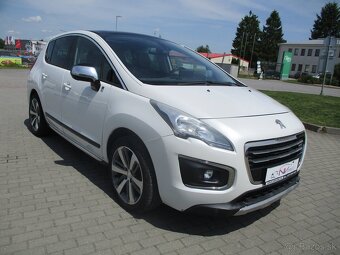 PEUGEOT 3008 Hybrid 4x4 Allure Pano HUD Navi LED - 4