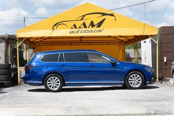 Volkswagen Passat R-Line 2.0 TDI -2022- Elegance M6 - 4