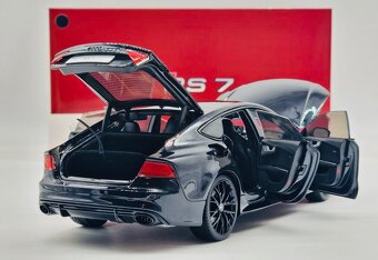 Audi RS7 1:18 Kengfai - 4