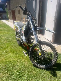 SUZUKI RM 250 - 4