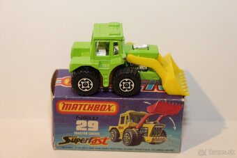 Matchbox SF Tractor shovel - 4