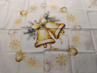 Vianočný okrúhly obrus na stôl - 4