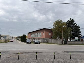 Sklad 67m2, 108m2, kancelárie 17m2,19m2, 32m2 v areáli. Šenk - 4