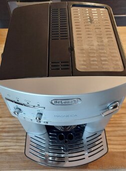 Automatický kávovar Delonghi Magnifica ESAM 3200.S - 4