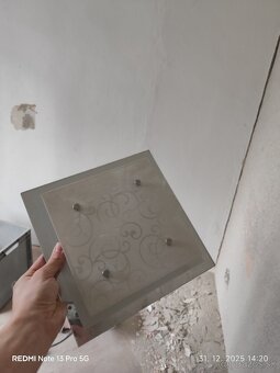 Darujem za odvoz svietidlá - 4