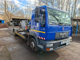 MAN LE 12.220 + HR - 4