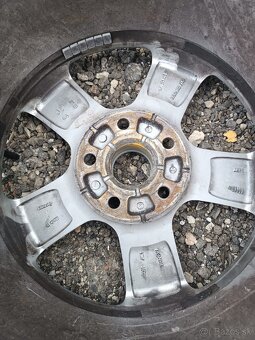 4ks alu disky orig. Vw 5x112 r16 - 4