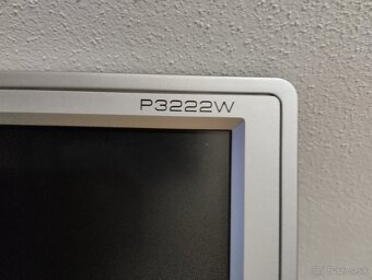 PRESTIGIO 22" - 4