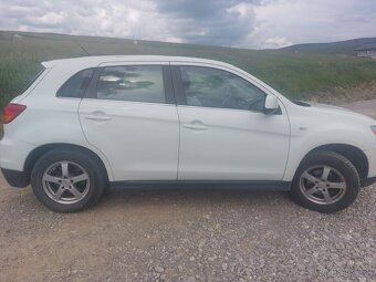 Mitsubishi ASX - 4