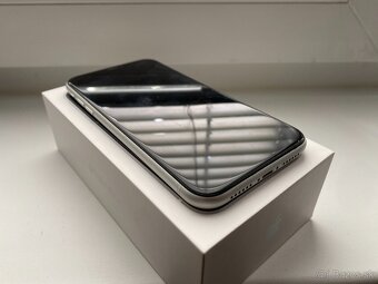 iPhone XR 64Gb Silver - 4