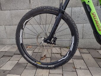 Predám celoodpružený e-bike Specialized LEVO FSR - 4