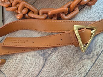 Nova Bottega Veneta hneda crossbody strap - 4