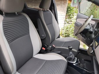 Spoľahlivé a úsporné mestské auto na predaj - 4