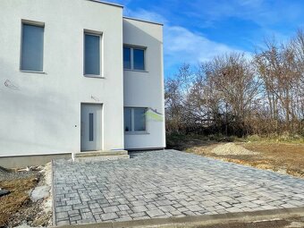 Novostavba z kvalitných materiálov - v stave HOLODOM - 235.0 - 4