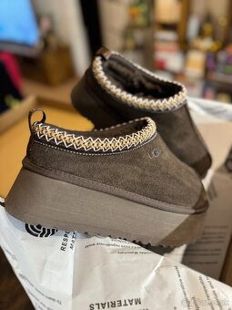 UGG tazz choco platform v.40 Skladom - 4