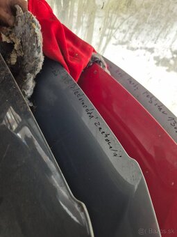 Kapota VW Passat b6 - 4