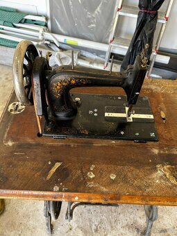 Šijací stroj SINGER - 4