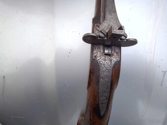 Empírová kuša - 4