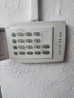 Garáž na prenájom s alarmom - 4