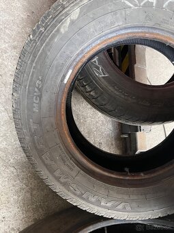 Maxxis MCV3+ 215/70R15C - 4