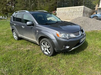 SUV Mitsubishi Outlander 2,2DI-D, 4x4, Manuál, 2008 - 4
