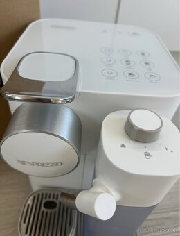 Nový Nespresso Gran Latissima kávovar - 4