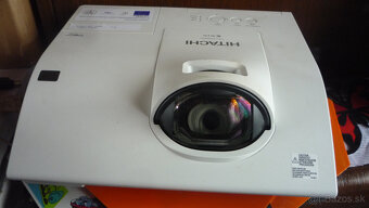Predam Funkcny Projektory HITACHI CP-CX300WN - 4