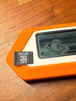 Flipper Zero + Original Silicone Case + 8GB microSD - 4