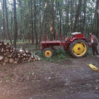 Dobry deň predám Traktor +vlečku - 4