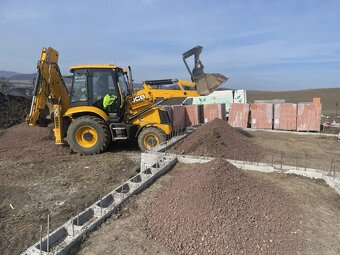 Zemné a výkopové práce, búracie práce – JCB 3CX - 4