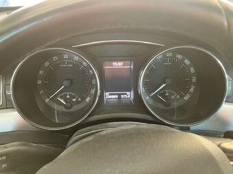Škoda Superb Combi 2.OTDI 4x4 - 4
