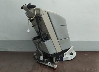 Umývací stroj COMAC SIMPLA 45E - 4