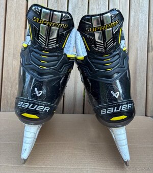 Predám korčule Bauer supreme m4 - 4