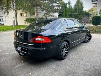ŠKODA SUPERB II 2.0TDI 125KW L&K DSG F1 BI-XENON WEBASTO - 4
