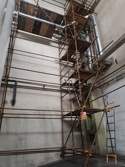 🏗️ Lešenárske služby – montáž a demontáž lešenia - 4